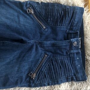 Express High Rise Detailed Jeans